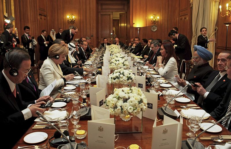 Los líderes del G-20 asisten a una cena en Downing Street
