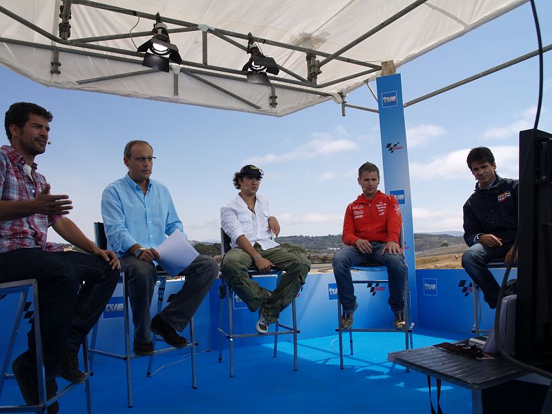 MotoGP Club ha contado con invitados de todo tipo, como el cantante David Bisbal o el actor Rodolfo Sancho