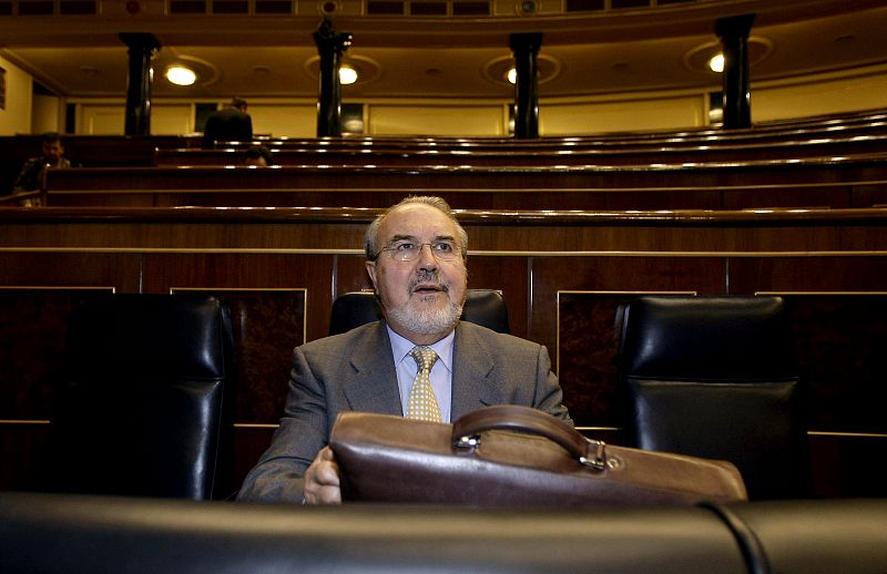 Solbes en el Congreso antes del debate del Presupuesto de 2009.