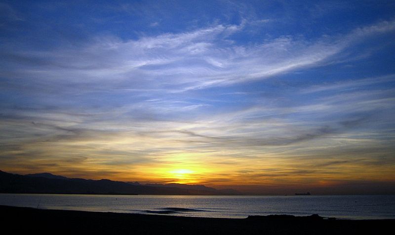 Amanecer en la Playa de la Misericordia, Málaga.(24/04/09)