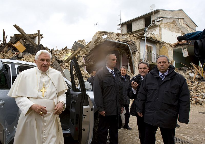 Pope Benedict XVI arrives in the destroyed village of Onna