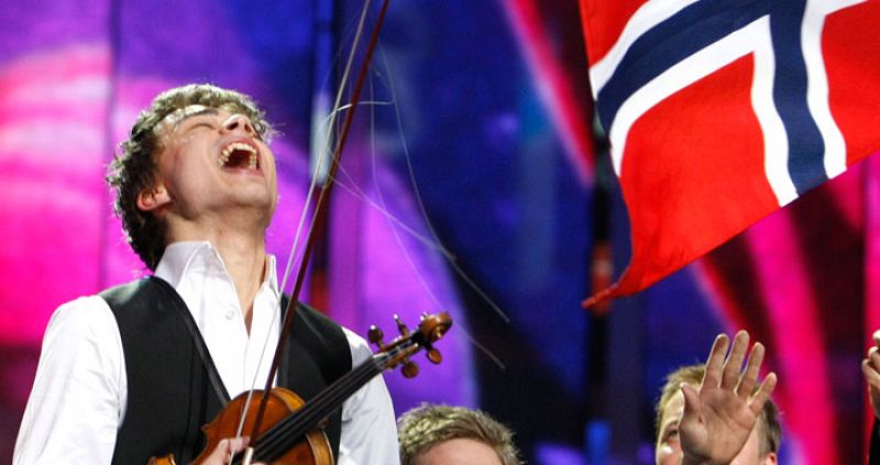 Alexander se proclamó ganador con 387, la puntuación más alta en la historia de Eurovisión