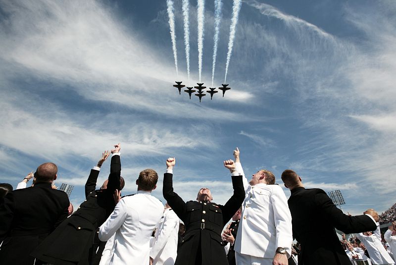 La graduación de la Escuela naval de EEUU