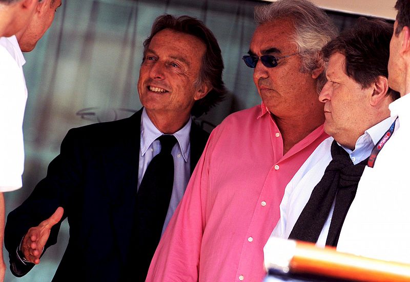 Briatore, en el centro, siempre ha sido muy activo en la rebelión de los equipos contra la FIA.