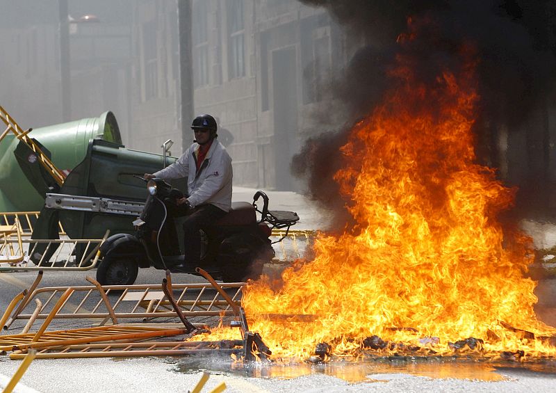 INCIDENTES HUELGA DEL METAL EN PONTEVEDRA