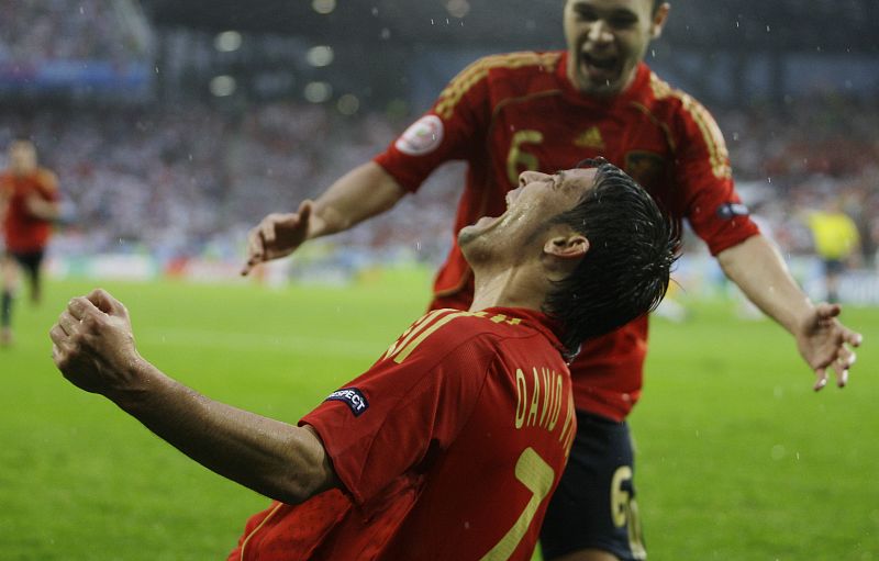 Spain's Villa celebrates his second goal during their Euro 2008 soccer match against Russia in Innsbruck