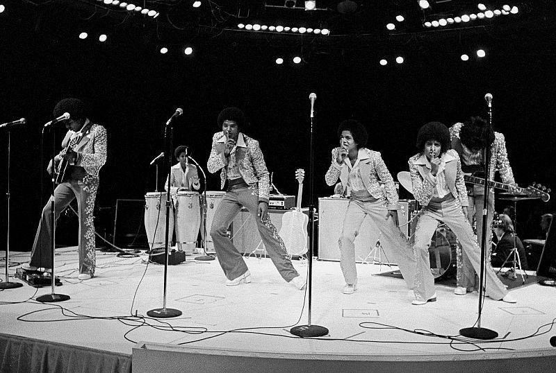 Foto de archivo de los Jackson Five en 1974 en Mill Run Playhouse