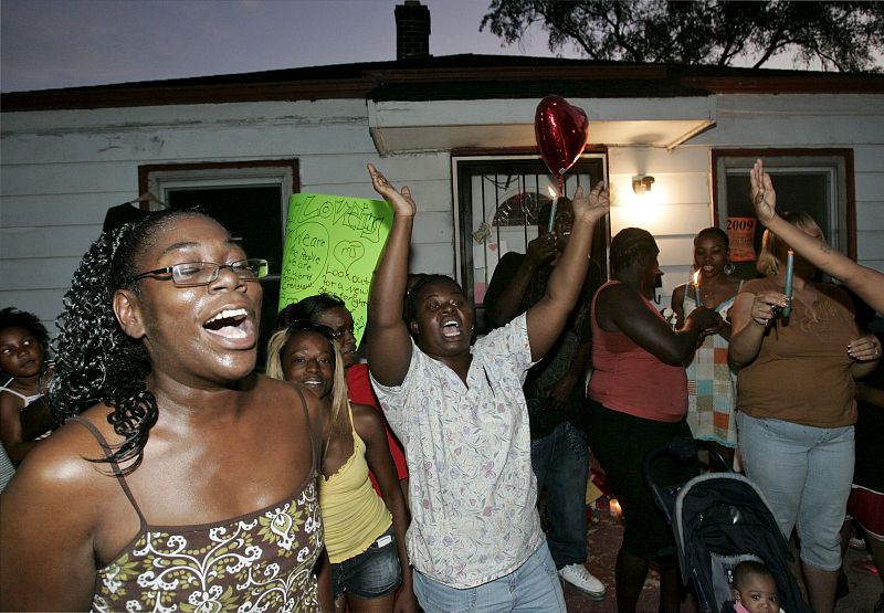 SEGUIDORES LLORAN LA MUERTE DEL REY DEL POP