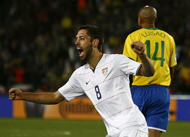 Dempsey hizo el primer gol del partido y se respiraba la sorpresa.