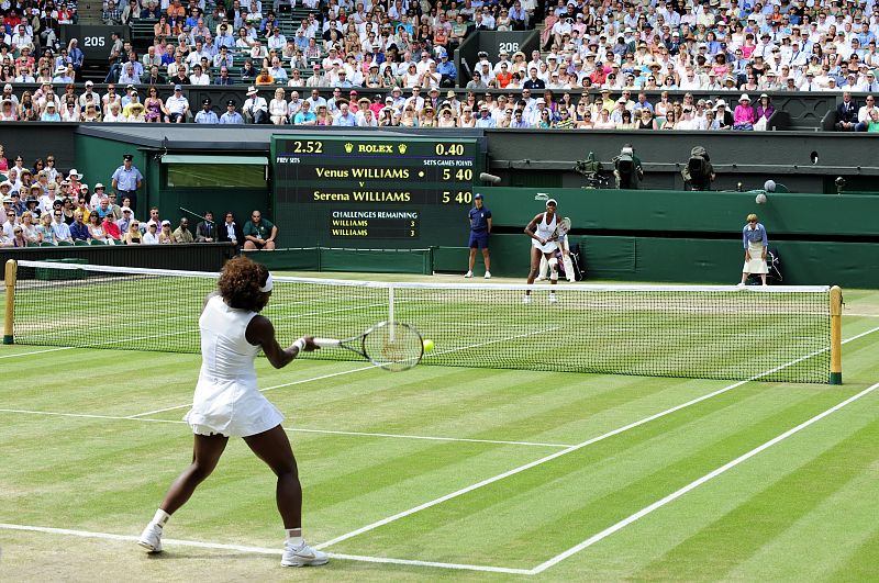 Las hermanas Williams demostraron que su servicio es el más potente del cuadro femenino.