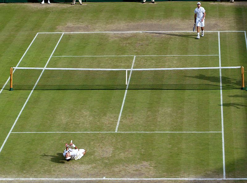 El 2004 sería un año fantástico para el de Basilea, ya que después de ganar el Gran Slam de Australia, se adjudicaría Wimbledon (ante Roddick) y más tarde el US Open.