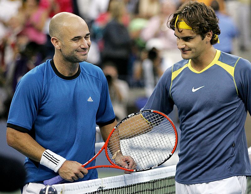 El mismo año, Federer volvería a ganar el US Open, esta vez, ante un rival de lujo, el americano Andre Agassi.