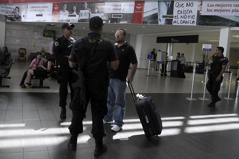 FUERTE DISPOSITIVO DE SEGURIDAD RODEA EL AEROPUERTO DE TEGUCIGALPA