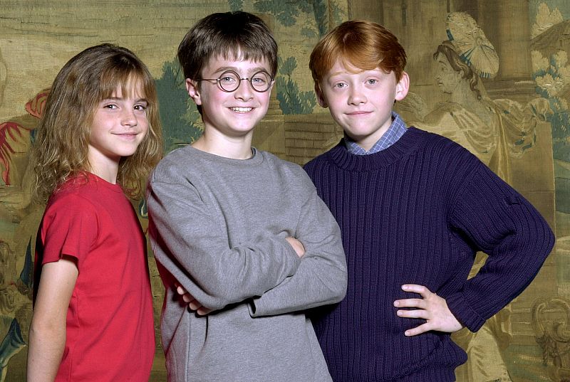 Tres jóvenes magos del Colegio Hogwarts de Magia y Hechicería