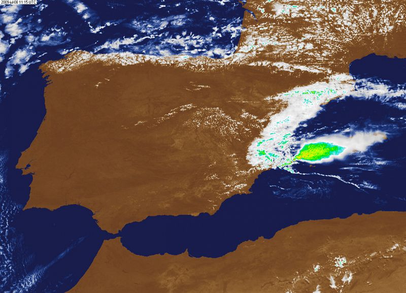 El mapa del Meteosat muestra cómo las nubes de tormenta se mueven hacia Ibiza.