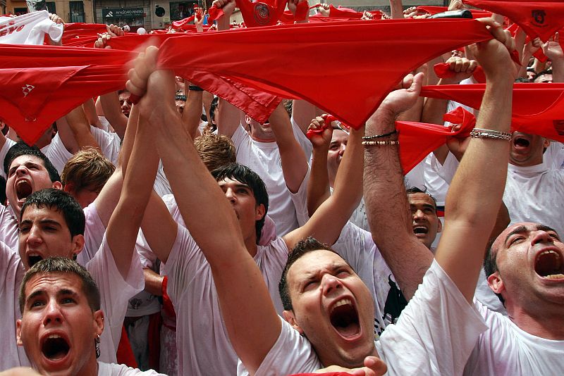 Los jóvenes celebran San Fermín