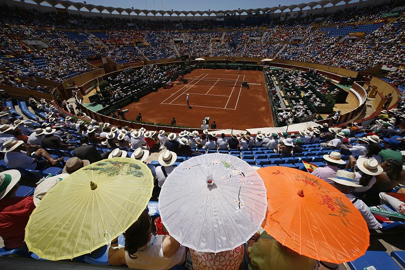 La plaza de toros de Puerto Banús, en Marbella, acoge este fin de semana los cuartos de final de la Davis.