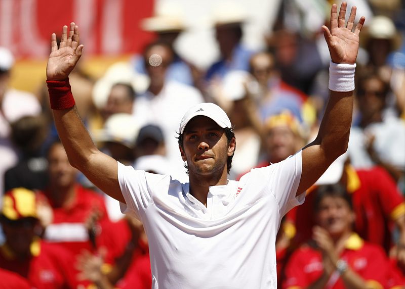 Verdasco consigue el primer punto de la eliminatoria.