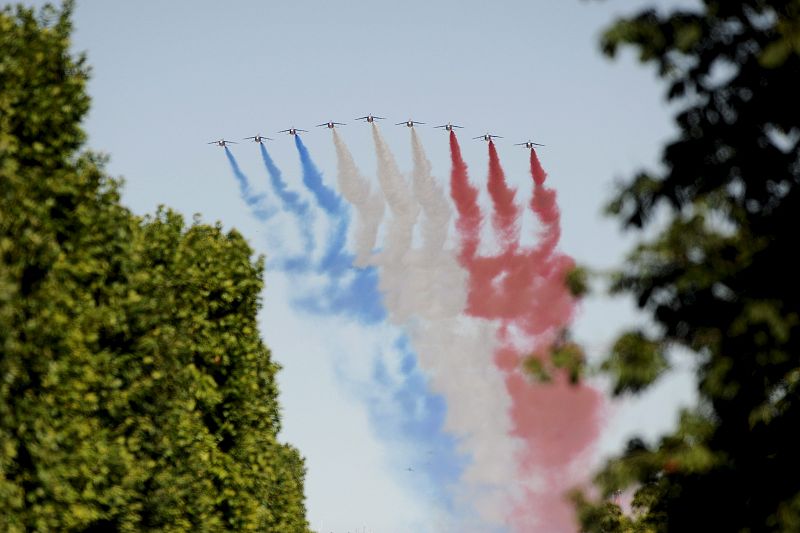 TRADICIONAL DESFILE DEL 14 DE JULIO EN PARÍS, FRANCIA