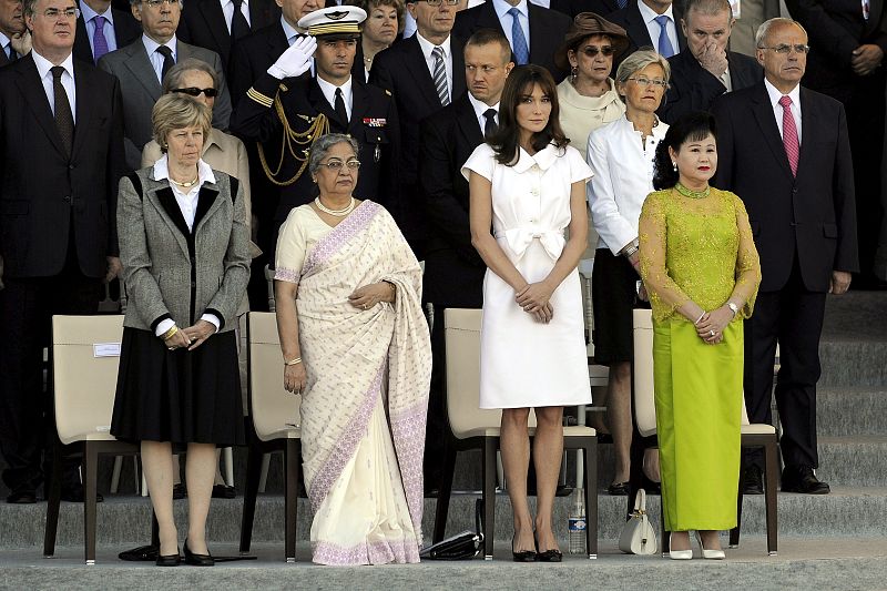 TRADICIONAL DESFILE DEL 14 DE JULIO EN PARÍS, FRANCIA
