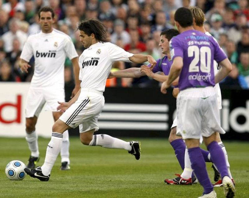 El centrocampista argentino Fernando Gago ha sido titular en el primer partido de la pretemporada. 