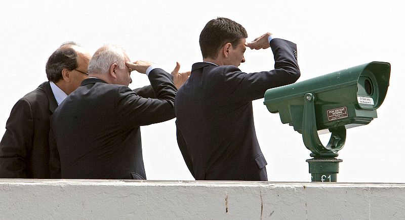 Los tres representantes en el peñón