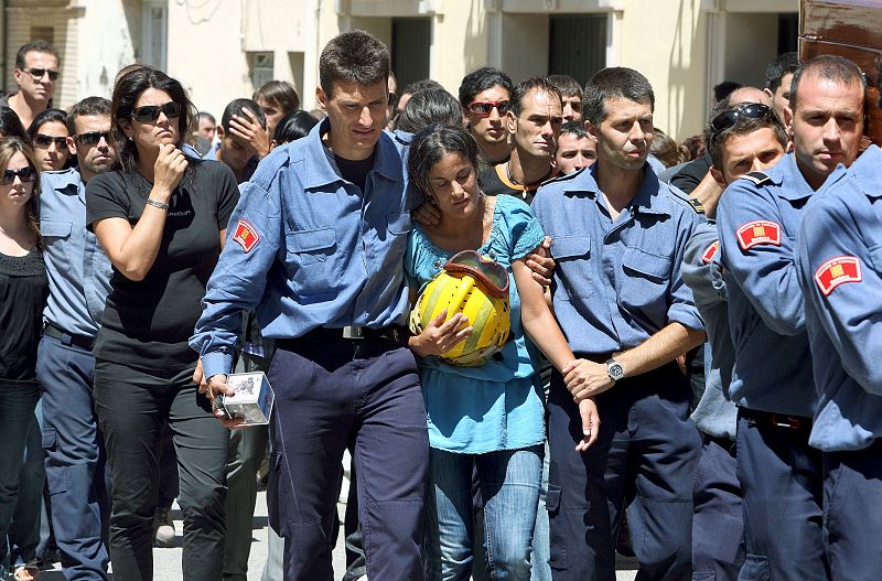 Compañera del bombero fallecido