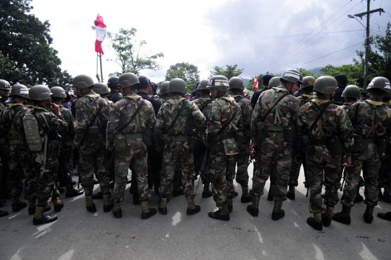 Militares cierran la frontera