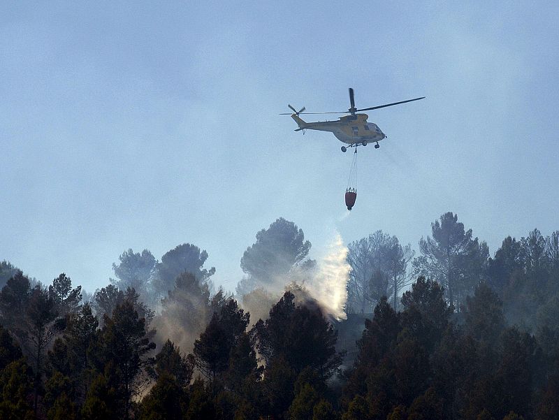 Controlado el incendio forestal en las afueras de Cuenca