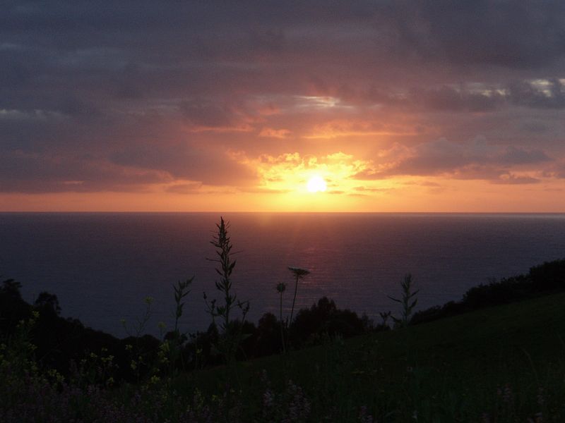 Puesta de sol en Cudillero, Asturias.(29/07/09)