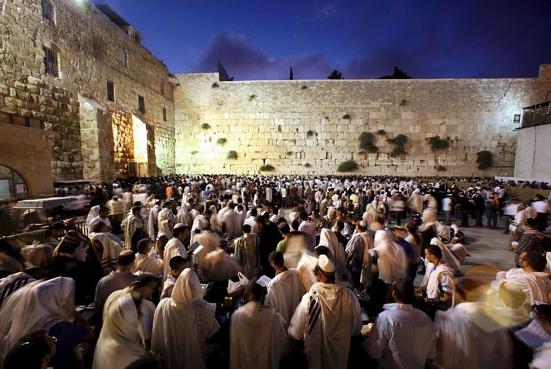 JUDÍOS CELEBRAN EL TISHA B'AV EN JERUSALÉN