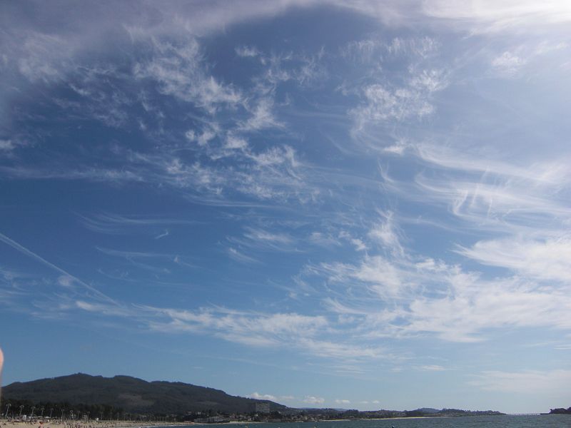 Playa de Samil, Vigo, con vistas a las islas Cíes.(30/07/09)