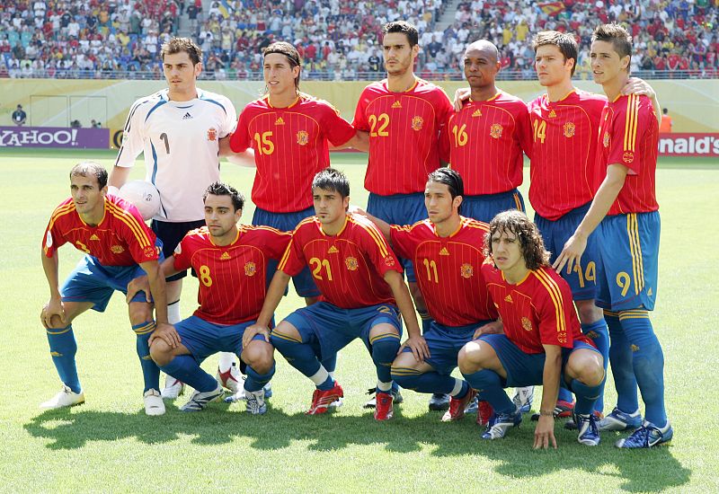 Alonso se convirtió en un fijo de la selección española. Aquí en Alemania 2006, debutó como titular en un mundial ante Ukrania