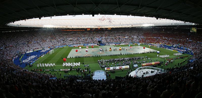 El Ernst Happel fue sede de la final de la pasada Eurocopa, pero también de la Champions de 1995.