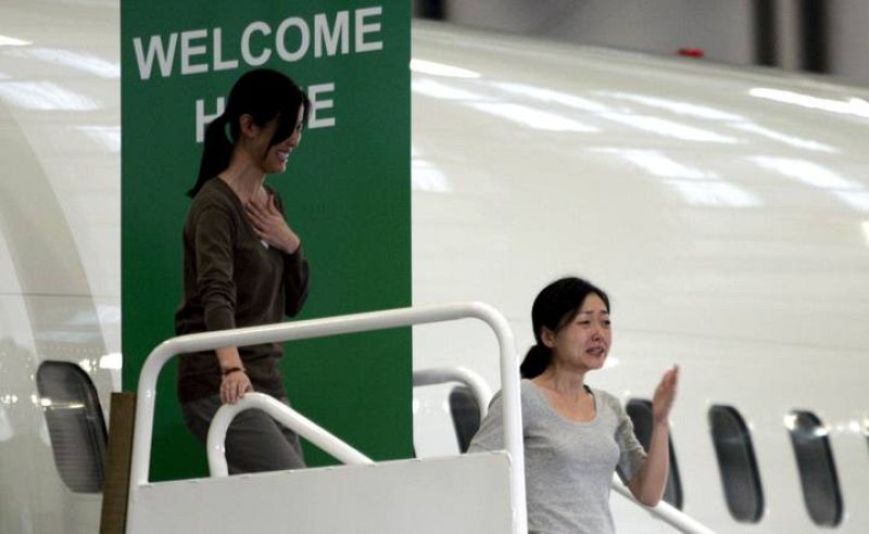 Llegada de las periodistas de Corea