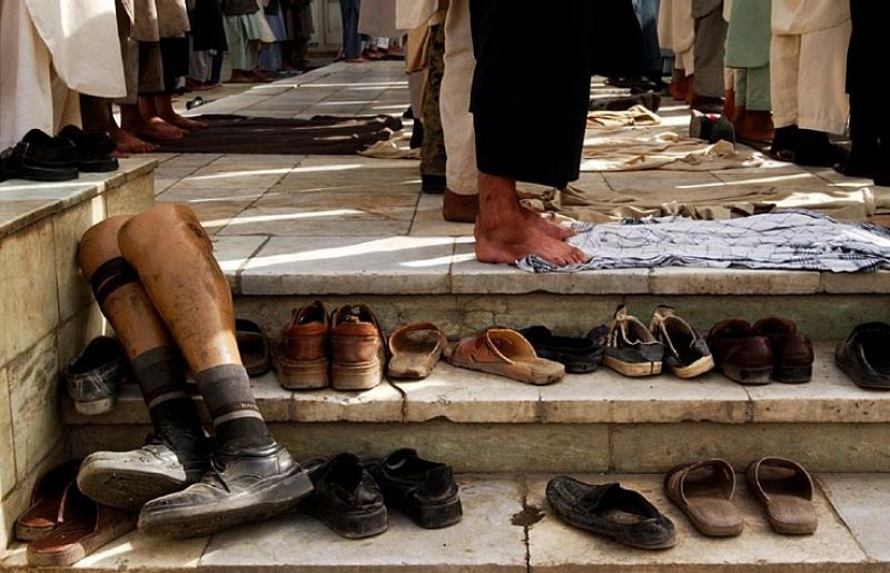 Pakistaníes rezando