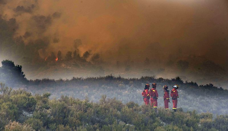 EL INCENDIO PODRÍA HABER AFECTADO YA A UNAS 4.000 HECTÁREAS