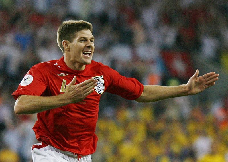 Gerrard tiene hambre de títulos con la selección inglesa