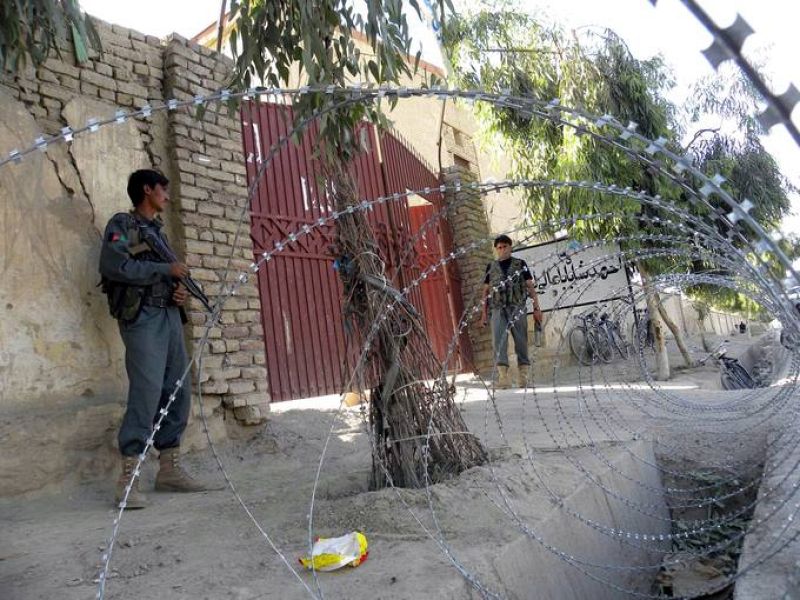 ABREN LOS COLEGIOS ELECTORALES EN LAS ELECCIONES AFGANAS