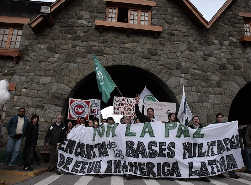 Protestas contra el acuerdo militar entre Colombia y EE.UU.