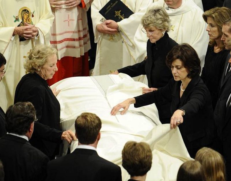 MISA FÚNEBRE DEL SENADOR ESTADOUNIDENSE EDWARD KENNEDY