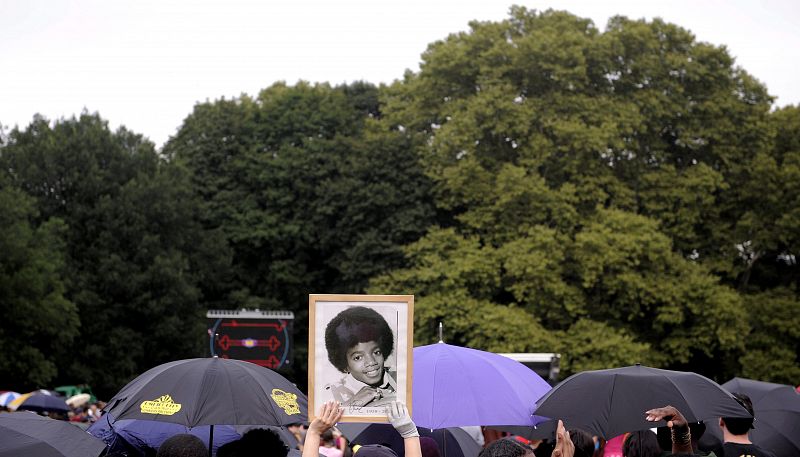 HOMENAJE A MICHAEL JACKSON EL DÍA DE SU CUMPLEAÑOS