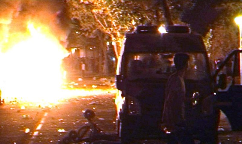 VEINTE DETENIDOS Y 10 POLICÍAS HERIDOS EN LAS FIESTAS DE POZUELO (MADRID