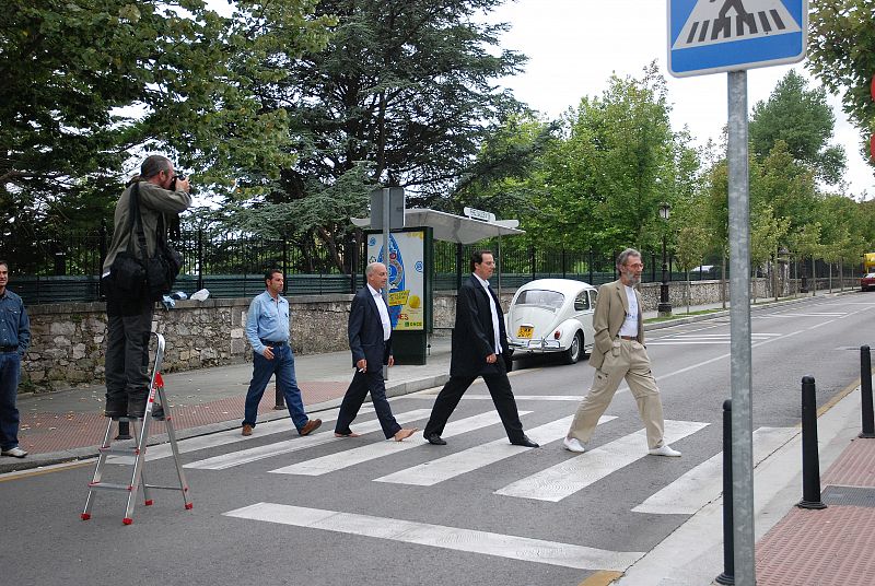 "Esta foto fue realizada con motivo del 40º aniversario de la portada de Abbey Road por los miembros del club Beatle de Cantabria"