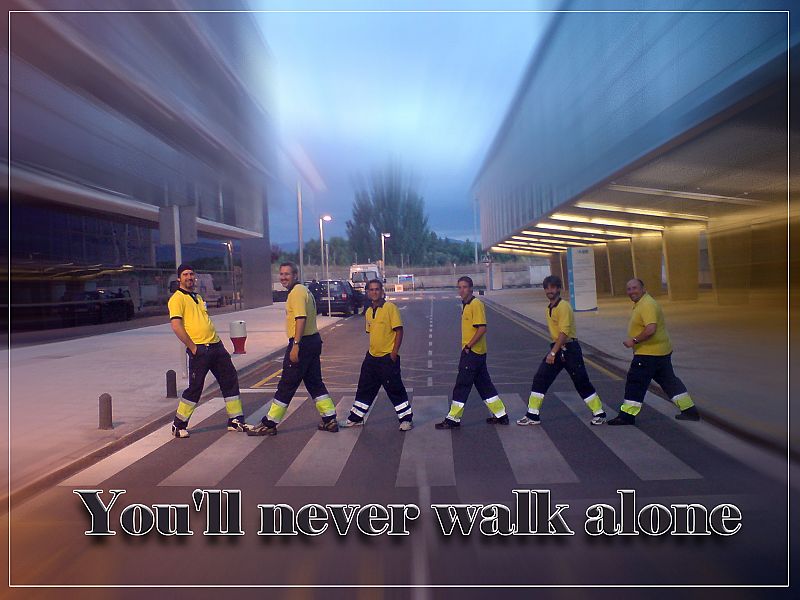 Las ambulancias de Logroño con Abbey Road