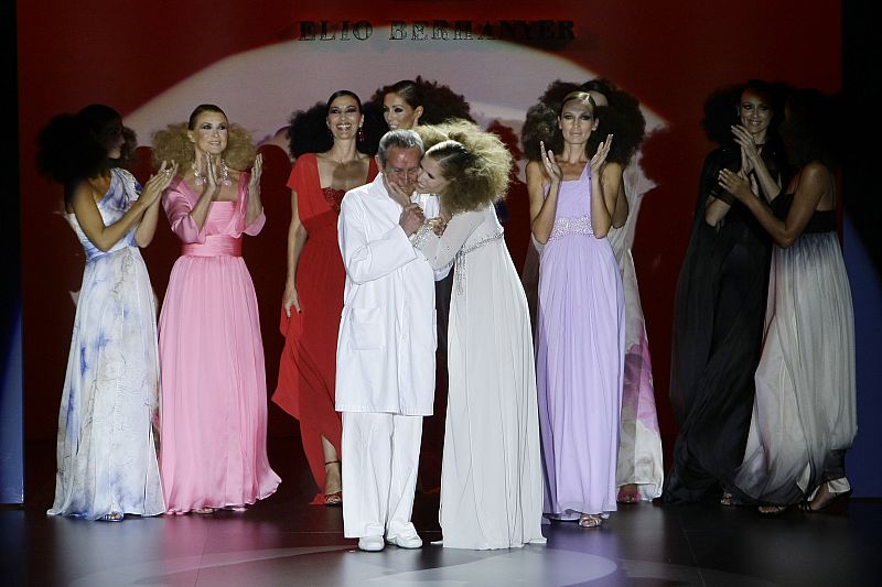 Homenaje a Elio Berhanyer en Madrid Cibeles Fashion Week