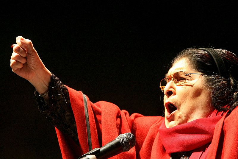 MUERE LA CANTANTE ARGENTINA MERCEDES SOSA