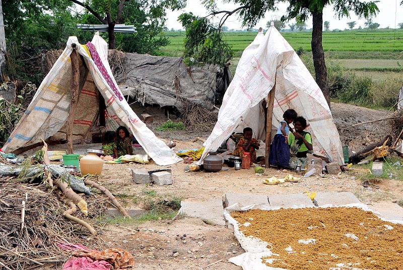 FUERTES INUNDACIONES EN LA INDIA