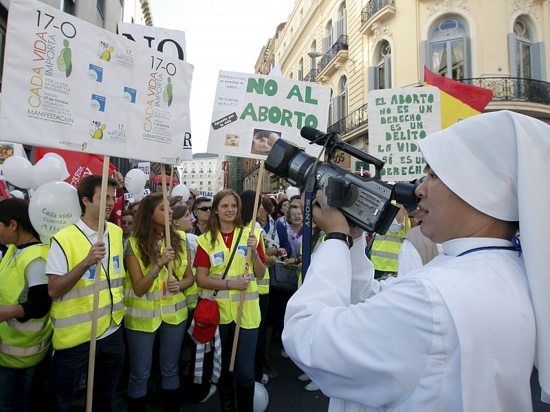 MANIFESTACION CONTRA LA LEY DEL ABORTO