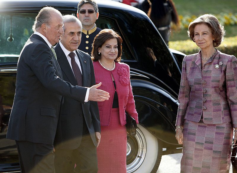 Los Reyes, junto al presidente de Líbano, Michel Suleiman, y su esposa, Wafaa